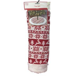 Holiday Style Knit Christmas Tree Skirt 40” White Fur Trim Nordic Print Snowflak